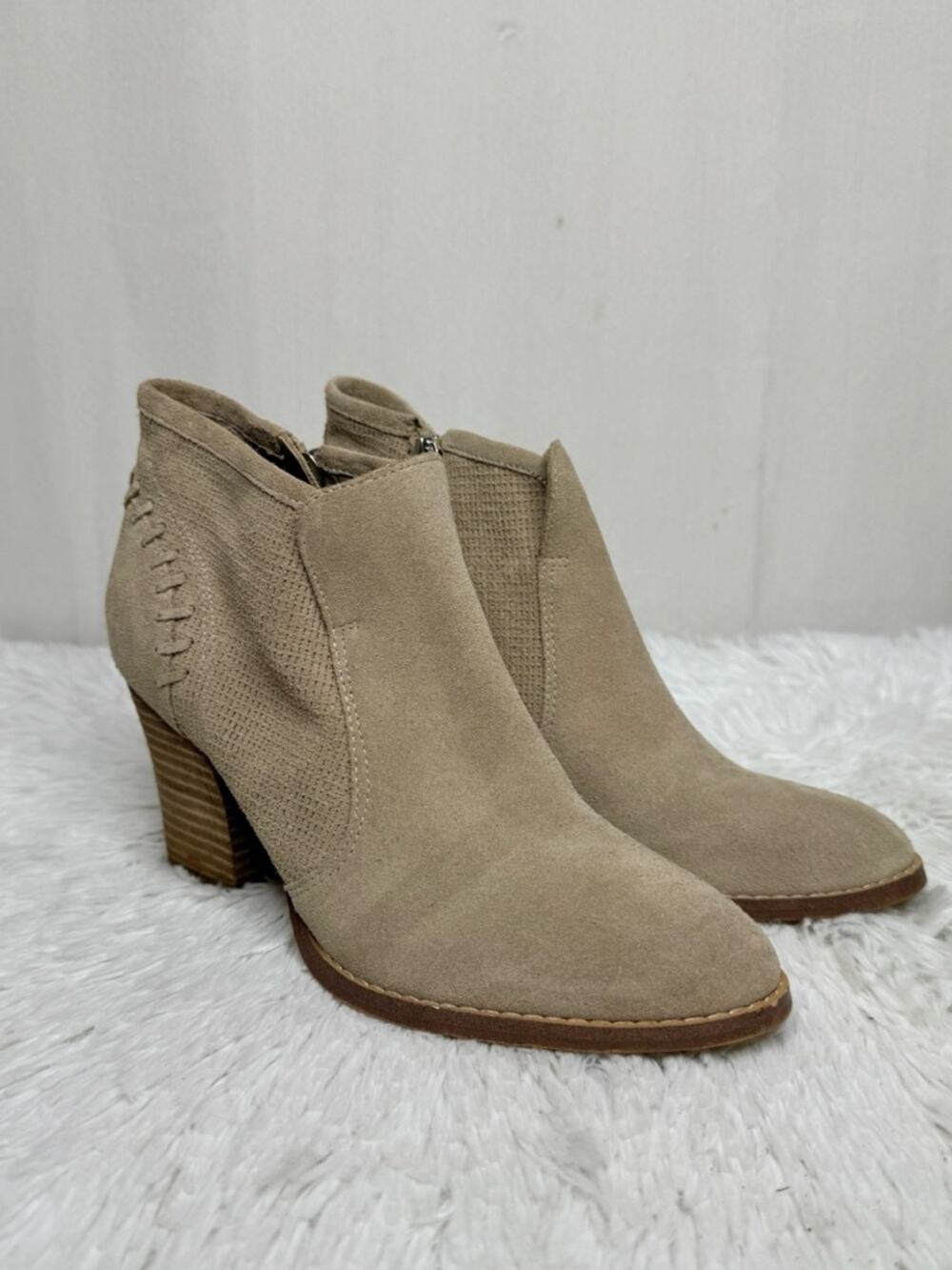 MARC FISHER / Cadis tan suede perforated heeled ankle booties / 7